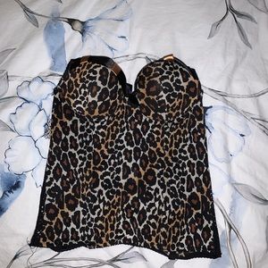 Sexy leopard print lingerie